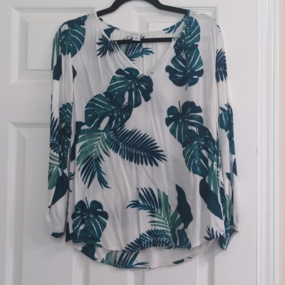 Long sleeve women's top